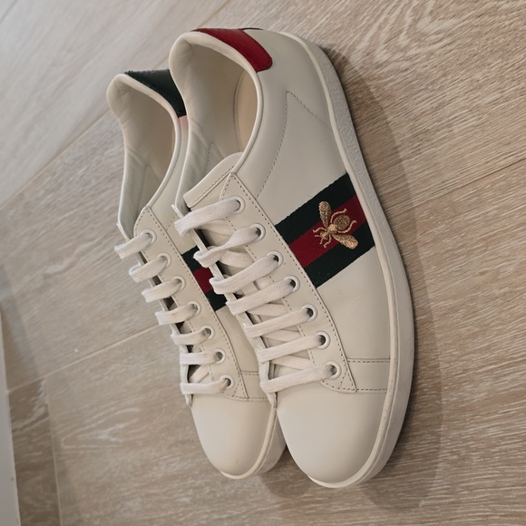 Women's Gucci Ace Embroidered Sneakers. Size 37.5 (US 7.5) - Picture 3 of 7